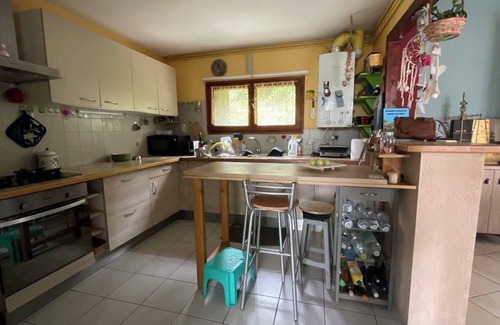 Pradines House | Holiday Home 'Maison De Vacances Pradines' with Private Garden
