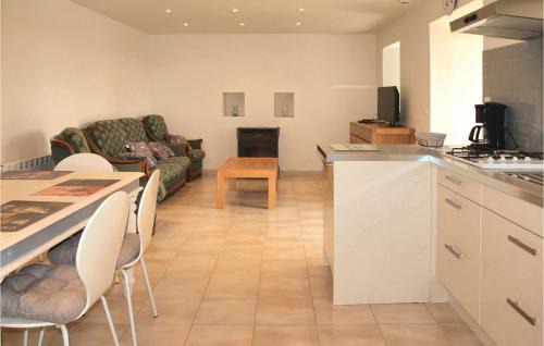 Mantallot House | Holiday Home Mantallot With Fireplace I