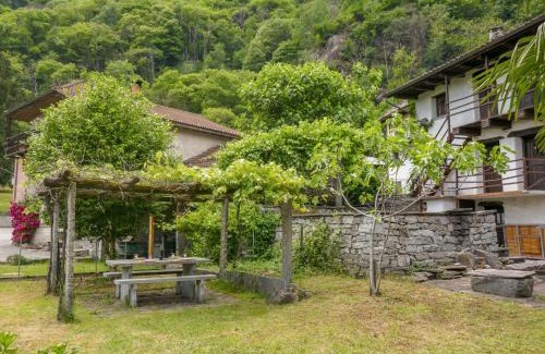 Lodrino House | Holiday Home Margarita by Interhome