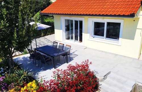 Seget Vranjica Villa | Holiday home Mateo