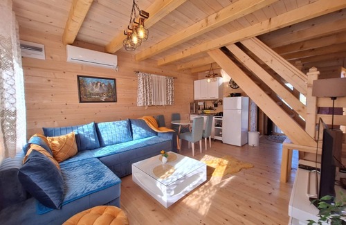 Rijeka Crnojevica Cottage | Holiday Home Mia
