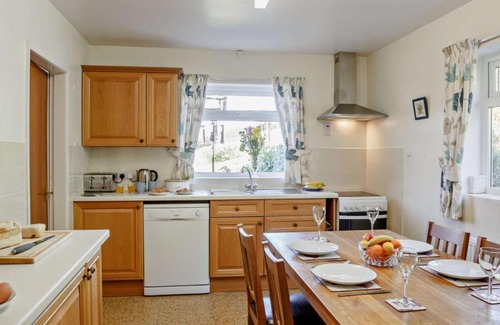 Gwynedd- Snowdonia House | Holiday Home Merddyn by Interhome