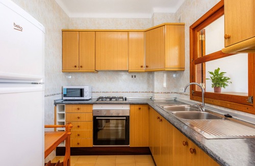 Portopetro House | Holiday Home "Michaela" with Sea View, Private Terrace & Wi-Fi