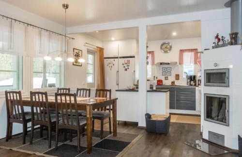 Salla House | Holiday Home Mirkunranta by Interhome