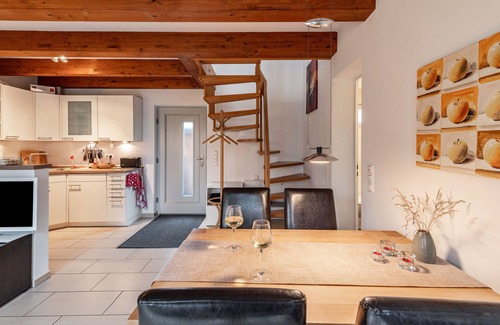 Heiligendamm House | Holiday Home 'Mit Sauna Und Kamin' with Shared Terrace and Private Garden