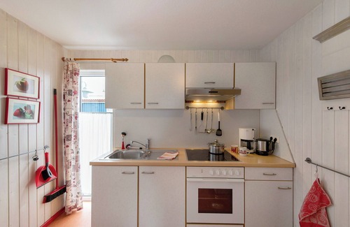 Meschendorf House | Holiday home "Möve ABA Bungalow 67" with private terrace and WLAN