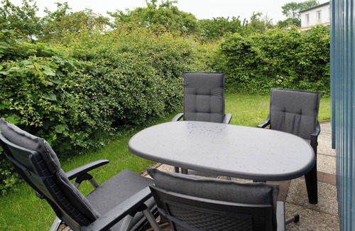 Meschendorf House | Holiday home "Möve Aba Bungalow 65" with private terrace and WLAN