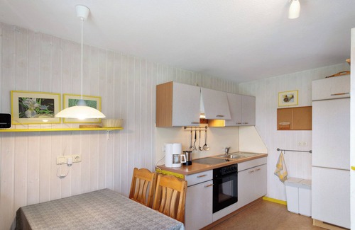 Meschendorf House | Holiday home "Möve ABA Bungalow 60" with private terrace and WLAN