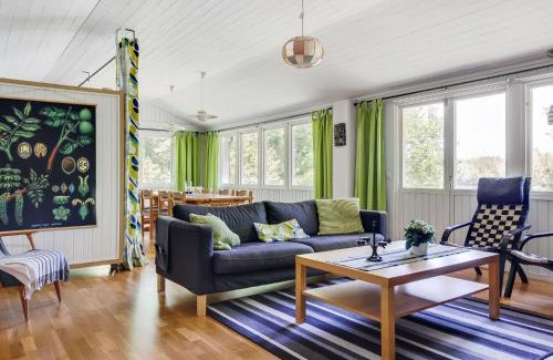 Asarum House | Holiday Home Munkhalla Utsikten by Interhome