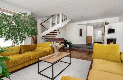 Maentsaelae House | Holiday Home Mustijoenranta by Interhome