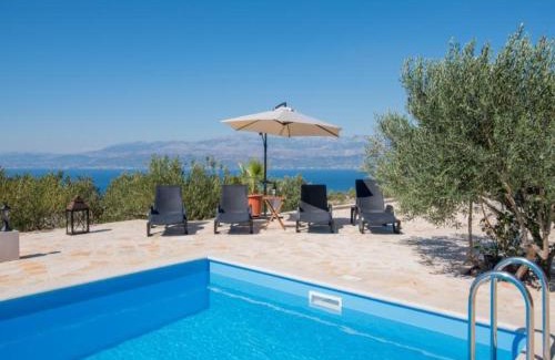 Supetar Villa | Holiday Home My Summer House - Two-Bedroom Holiday Home with Private Pool and Terrace - ST