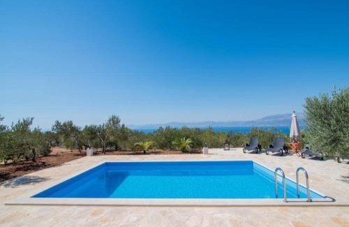 Supetar Villa | Holiday Home My Summer House - Two-Bedroom Holiday Home with Private Pool and Terrace - ST