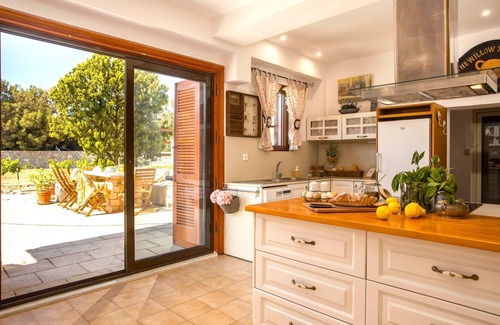 Kallithea House | Holiday Home near Beach in Afandou