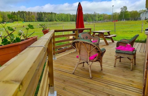 Givonne House | Holiday Home near Lake and Leisure in Bannet