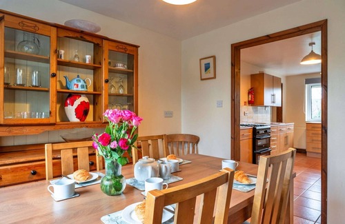 Saint Martin House | Holiday Home near Nanjizal Cove & Coastal Path