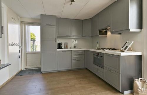 Kamperland House | Holiday Home near Sophia Beach and Marina