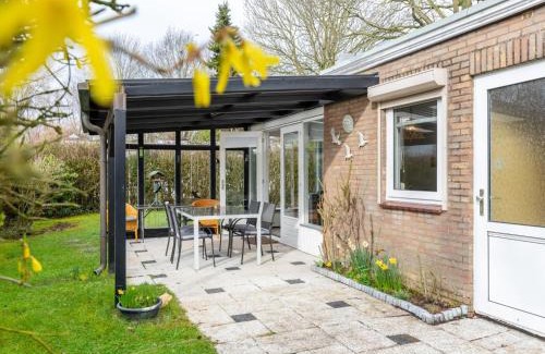 Kortgene House | Holiday Home near Veerse Meer with Garden
