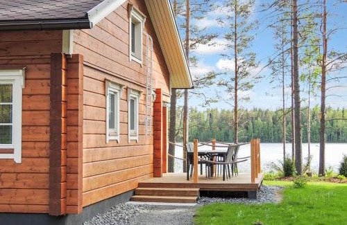 Joensuu House | Holiday Home Nesterin helmi by Interhome