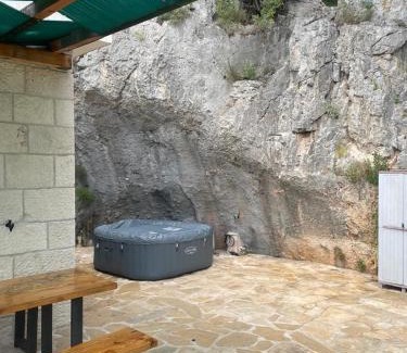 Makarska House | Holiday Home Nugal Makarska 2+2