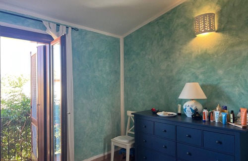 San Teodoro House | Holiday Home 'Nuragheddu' with Private Terrace, Private Garden and Air Conditioning