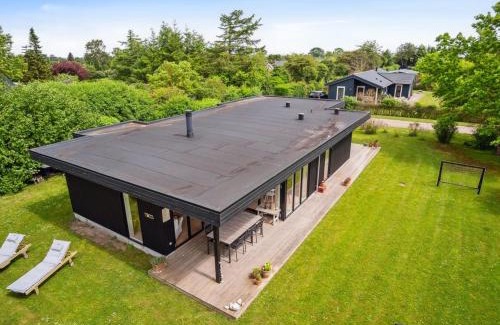 Saksild Strand House | Holiday Home Ødke - 350m from the sea by Interhome