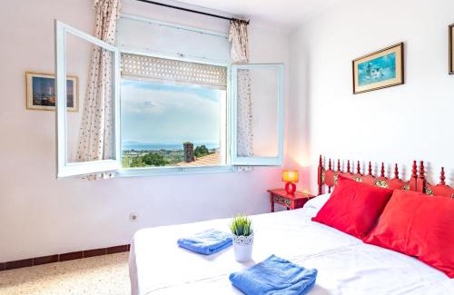 El Mas Fumats House | Holiday Home People I by Interhome
