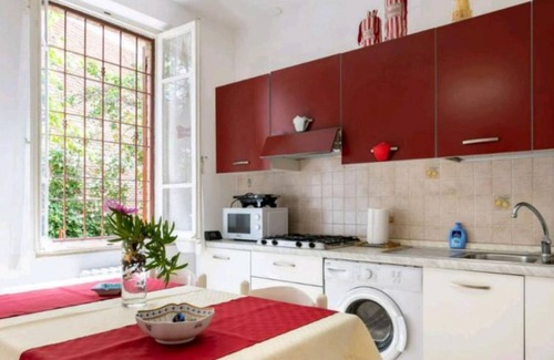 Perugia House | Holiday Home 'Perugia Centrale Via Del Toppo' with Private Garden and Wi-Fi