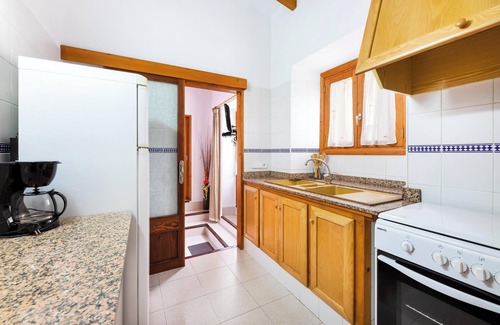 Portopetro House | Holiday Home 'Petita Casa Marinero' with Sea View & Wi-Fi