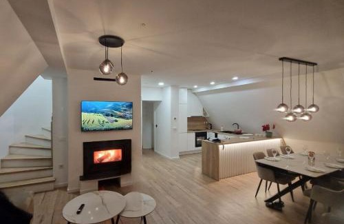 Trn House | Holiday home Pine nest