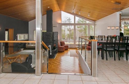 Saarijarvi House | Holiday Home Polkurinne by Interhome