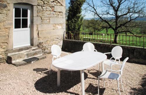 La Grande-Verriere House | Holiday Home Premier gîte de Bouton by Interhome