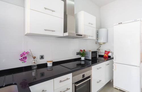 Molinell House | Holiday Home 'Primo Ximo' with Private Terrace and Air Conditioning
