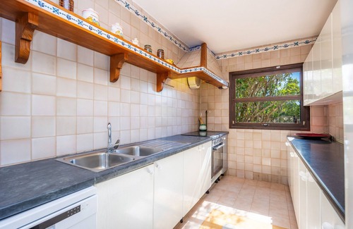 Urbanizacion S'Estanyol House | Holiday Home 'Punta Llarga Mhm' with Sea View, Wi-Fi and Air Conditioning
