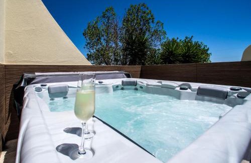 Sargacal House | Holiday Home Quinta do Mosaico by Interhome
