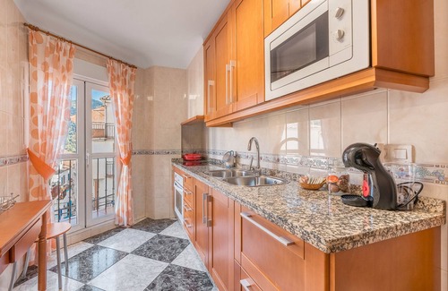 Guejar Sierra House | Holiday Home 'Ramirez' with Mountain View, Private Terrace and Air Conditioning