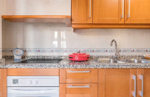 Guejar Sierra House | Holiday Home 'Ramirez' with Mountain View, Private Terrace and Air Conditioning