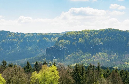 Mittelndorf House | Holiday home right in the heart of Saxon Switzerland with garden pool and amazing view