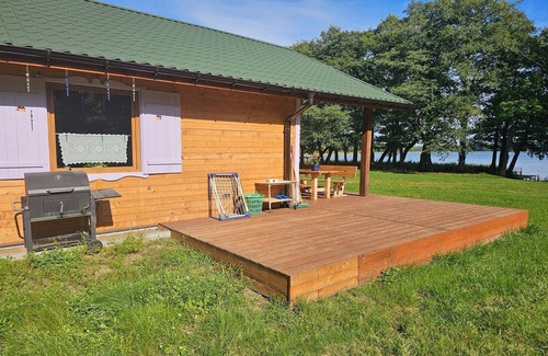 Szczecinek House | Holiday home right on the lake shore