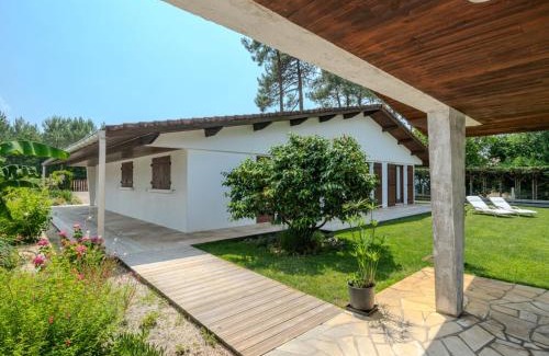 Mimizan House | Holiday Home Roitelet by Interhome