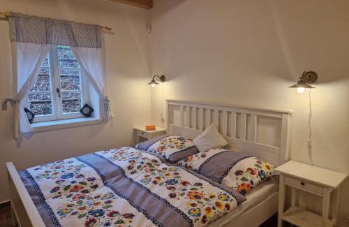 Strasin House | Holiday Home Roubenka Maleč by Interhome