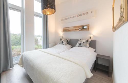 Wemeldinge House | Holiday Home Ruisweg 34 by Interhome