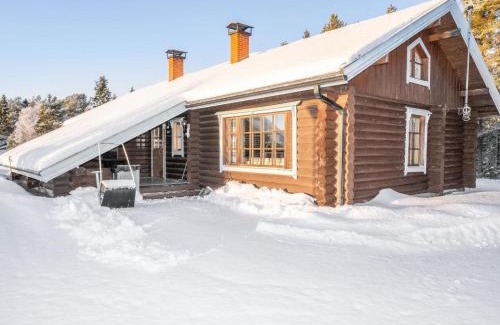 Kuusamo House | Holiday Home Ruka-kitkan lomamajat-varpunen by Interhome