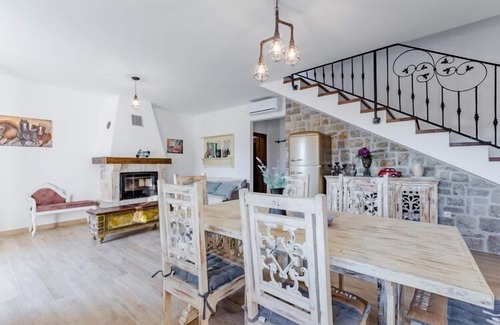 Crivac House | Holiday Home Rustic - Two Bedroom Holiday Home with Private Pool