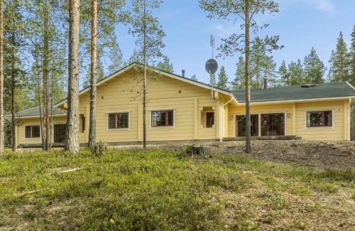 Salla House | Holiday Home Sallan saaga by Interhome