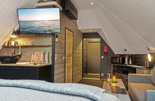 Salla House | Holiday Home Samruam b aurora cabin by Interhome