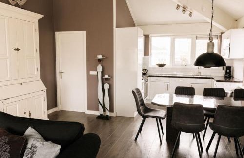 Makkum Apartment | Holiday home Satijnduiker