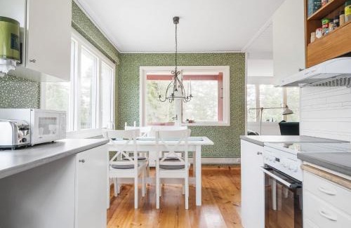 Stavsnas House | Holiday Home Smultronstället by Interhome