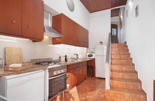 Boliqueime House | Holiday Home 'Solar Da Rosa' with Private Pool, Private Terrace and Wi-Fi