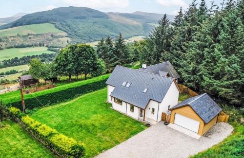 Drumnadrochit House | Holiday Home Springbank Lodge by Interhome