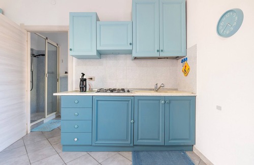 Torre degli Ulivi House | Holiday Home 'Sud Sardinia 15' with Mountain View, Private Garden and Wi-Fi